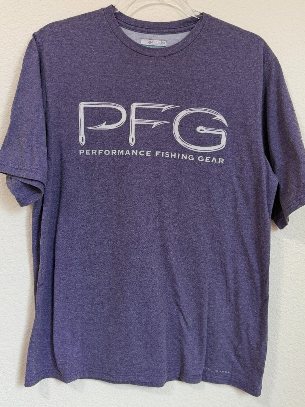 Columbia Men's PFG Hooks Short Sleeve T-shirt Purple Medium